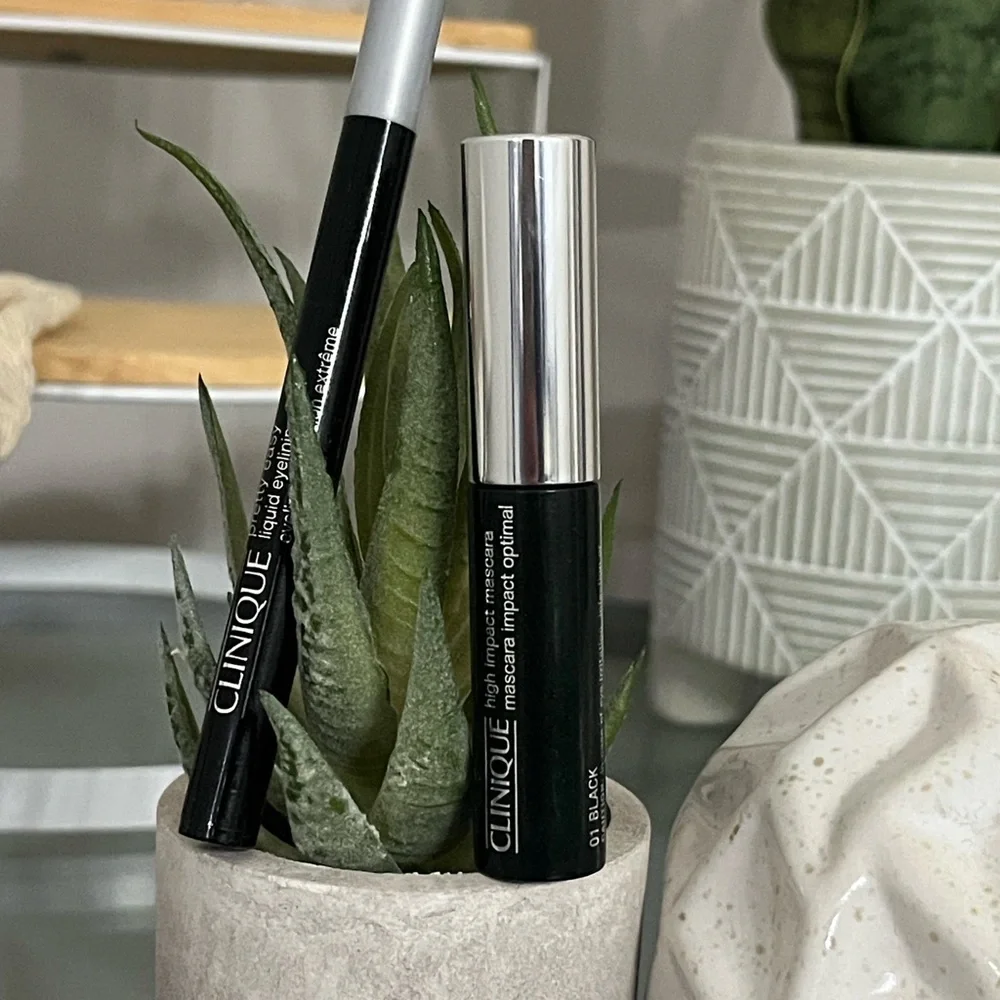 Clinique Black Liq. Eyeliner Pen Black & Black High Impact  Mascara set 🌿🆕🌿 - Picture 3 of 9